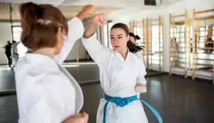 2 pratiquants de karaté